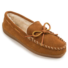 Load image into Gallery viewer, Minnetonka Pile Lined Hardsole - Womens Slipper