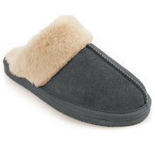 Load image into Gallery viewer, Minnetonka Chesney - Womens Slippers