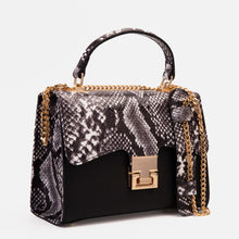 Load image into Gallery viewer, The Venezia Black Leather Handbag