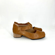 Load image into Gallery viewer, Women's Vintage Square-Toe Ballet Flats | Chunky Heel &amp; Flat Sole Slip-On Shoes