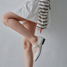 Load image into Gallery viewer, Split-Toe Tabi Mary Jane Flats