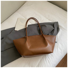 Load image into Gallery viewer, Retro Casual Large-Capacity Shoulder Bag