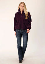 Load image into Gallery viewer, Roper Cropped Polar Fleece Pullover (Wine) - Women's Fleece Pullover