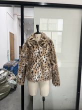 Load image into Gallery viewer, Womens Leopard-Print Casual Collared Warm Coat
