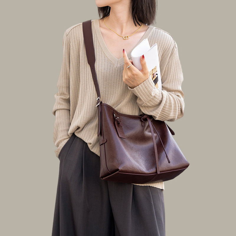 Women's Genuine Leather High-Capacity Shoulder Bag | Retro Casual Handbag