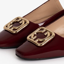 Load image into Gallery viewer, The Rosalinda Burgundy Patent Leather Women Flat Slingback Sandal