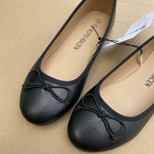 Load image into Gallery viewer, Women's Bow Flat Shoes – PU Leather Slip-On Round Toe Ballet Flats