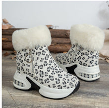Load image into Gallery viewer, Women's Platform Fleece-Lined Ankle Boots | Height-Enhancing Winter Snow Boots