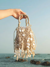 Load image into Gallery viewer, French-style Retro Sequined Woven Tassel Cotton-Linen Shell-shaped Hollow Elegant Clutch Bag