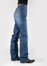 Load image into Gallery viewer, Tin Haul 525 Rachel Fit Horseshoe Pocket ( Denim Medium Wash )- Women's Jeans