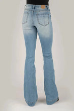 Load image into Gallery viewer, Tin Haul Libby High Raise Flare (Light Wash) - Women's Jeans (Closeout)
