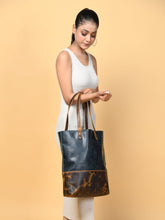 Load image into Gallery viewer, Blue Women's Leather Tote