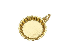 Load image into Gallery viewer, 18K Dainty Gold Be Free Words On Round Bottle Cap Shape Pendant/Charm,Daint Medallion Charm, Necklace Bracelet Charm,17x15mm, Sku#F1361