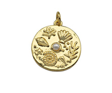 Load image into Gallery viewer, CZ Micro Pave Underwater World pearl Center Coin Pendant/Charm,Sheell Snail Pearl, sku#L400