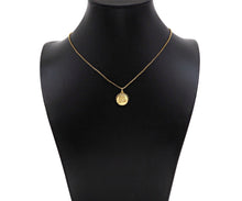 Load image into Gallery viewer, 18K Dainty Gold Be Free Words On Round Bottle Cap Shape Pendant/Charm,Daint Medallion Charm, Necklace Bracelet Charm,17x15mm, Sku#F1361