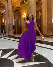 Load image into Gallery viewer, Popular Slim One Shoulder Cutout Pleated Dress