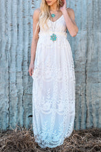 Load image into Gallery viewer, White Contrast Lace Backless Spaghetti Strap Maxi Dress