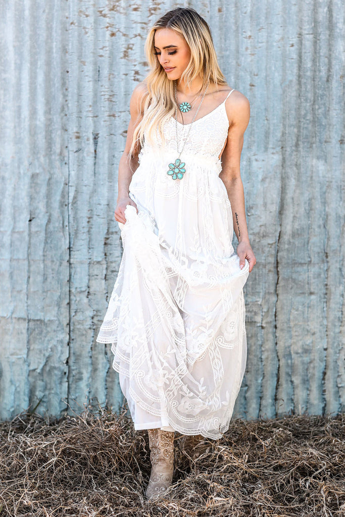 White Contrast Lace Backless Spaghetti Strap Maxi Dress