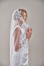 Load image into Gallery viewer, Mantilla Veil with Lace Edge, Floral Veil -D206