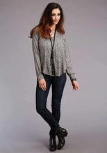 Load image into Gallery viewer, Stetson 2101 Aztec Geo (Black) - Women's Blouse