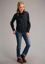 Load image into Gallery viewer, Stetson Boyfriend Fit (Black) - Women's Denim Shirt
