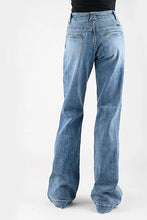 Load image into Gallery viewer, Stetson 214 Trouser Fit Back Welt Pocket ( Denim Light Wash )- Women's Jeans (Closeout)
