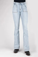 Load image into Gallery viewer, Stetson 921 High Waist Flare (Acid Wash) - Women's Jeans