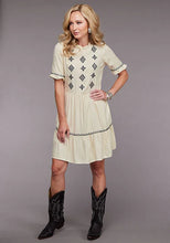 Load image into Gallery viewer, Stetson 2098 3/4 Sleeve (Cream) - Women's Dress