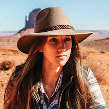Load image into Gallery viewer, Outback South Fork- Wool Felt Outback Hat (Closeout)