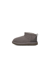 Load image into Gallery viewer, UGG (PS) Classic Ultra - Grey