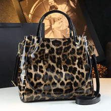 Load image into Gallery viewer, Crocodile-Print Women's Shoulder Bag - Textured PU Leather Handbag with Metal Accents