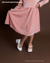Load image into Gallery viewer, Patent Mary Jane Girls Block Heel