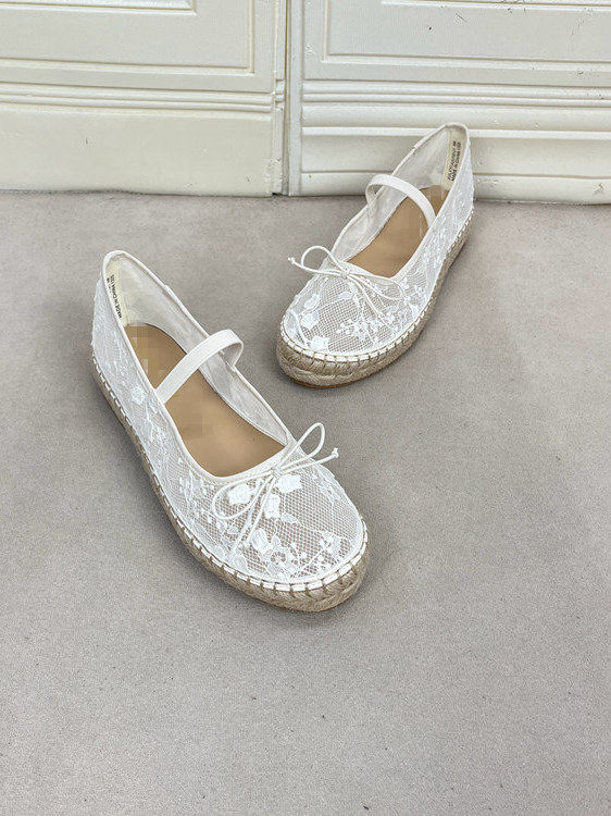 Women's Round Toe Mesh Chunky Sole Sneakers – White Low-Top Shoes