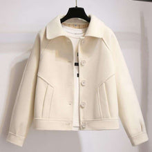Load image into Gallery viewer, Women's Retro Fashion Short Loose Wool Coat