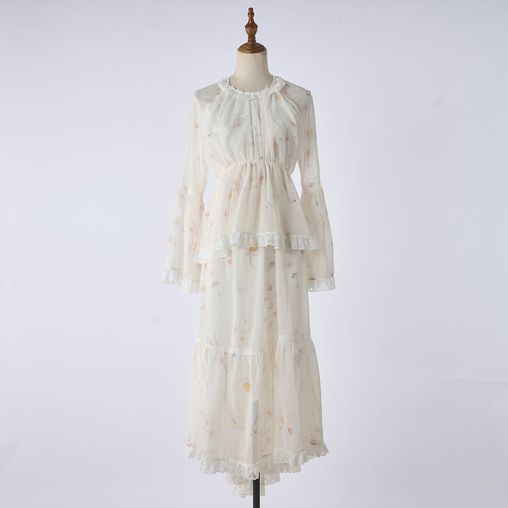 Woman Dress With Ruffled Edge Trim