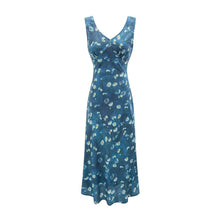Load image into Gallery viewer, Winter Retro Printed Sexy V neck Lace up Tight Waist Blue Background Printed Dress