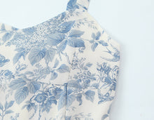 Load image into Gallery viewer, Floral Swallow Print Slim Fit Slimming Large Cami Dress for Women Spring