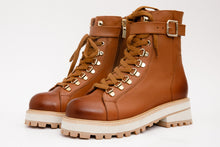 Load image into Gallery viewer, The Belgrano Tan Leather Lace-Up Ankle Women Boot With a Side Zipper
