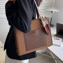 Load image into Gallery viewer, Women's Large Capacity PU Leather Shoulder Bag - Commuter Handbag with Double Straps