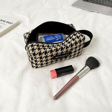 Load image into Gallery viewer, Plaid Cosmetic Bag - Premium Cotton Makeup Organizer with Zipper Closure