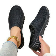Load image into Gallery viewer, Women's Breathable Mesh Sports Sandals | Lightweight Non-Slip Beach Shoes