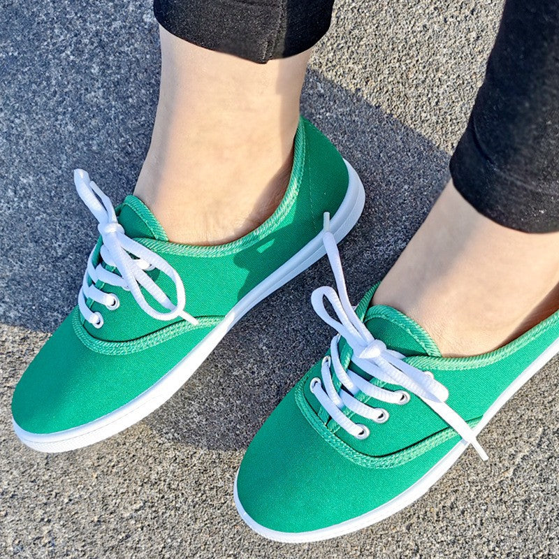 Lace-Up Classic Canvas Sneakers - Breathable Flat Shoes for Everyday Wear
