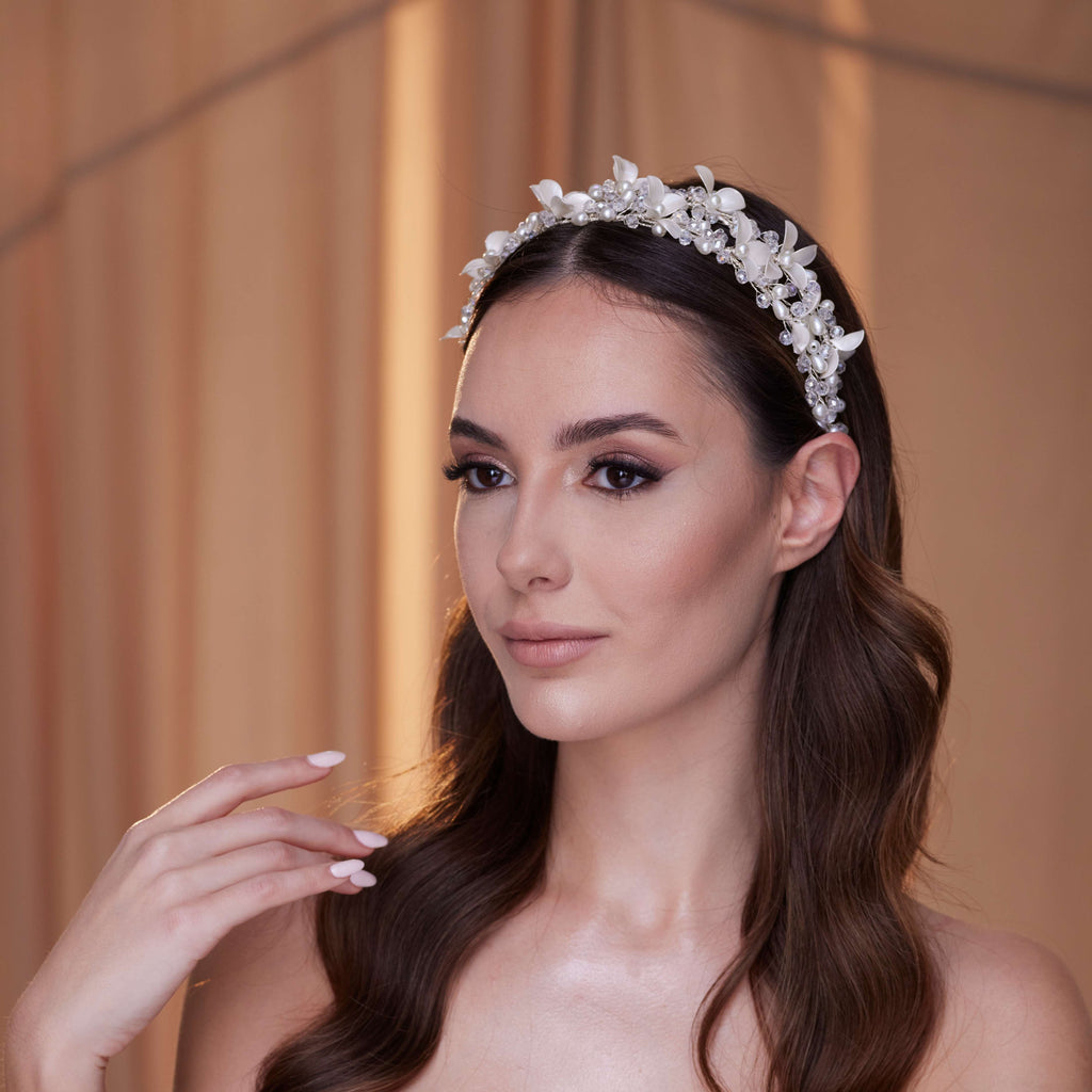 Elegant Crystal Resin Flower Hair Band