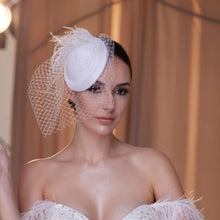 Load image into Gallery viewer, Birdcage Veil with Feathers