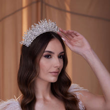 Load image into Gallery viewer, Elegant Crystal Bead and Rhinestone Wedding Tiara