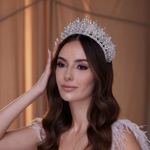 Load image into Gallery viewer, Sparkling Crystal Bead and Rhinestone Tiara