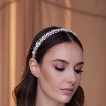 Load image into Gallery viewer, Crystal Rhinestone Hairband