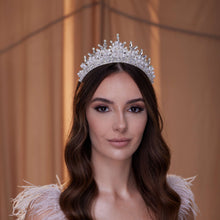Load image into Gallery viewer, Crystal and Pearl Tiara
