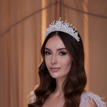 Load image into Gallery viewer, Crystal and Pearl Tiara