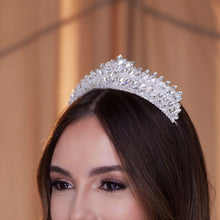 Load image into Gallery viewer, Crystal Rhinestone Wedding Tiara